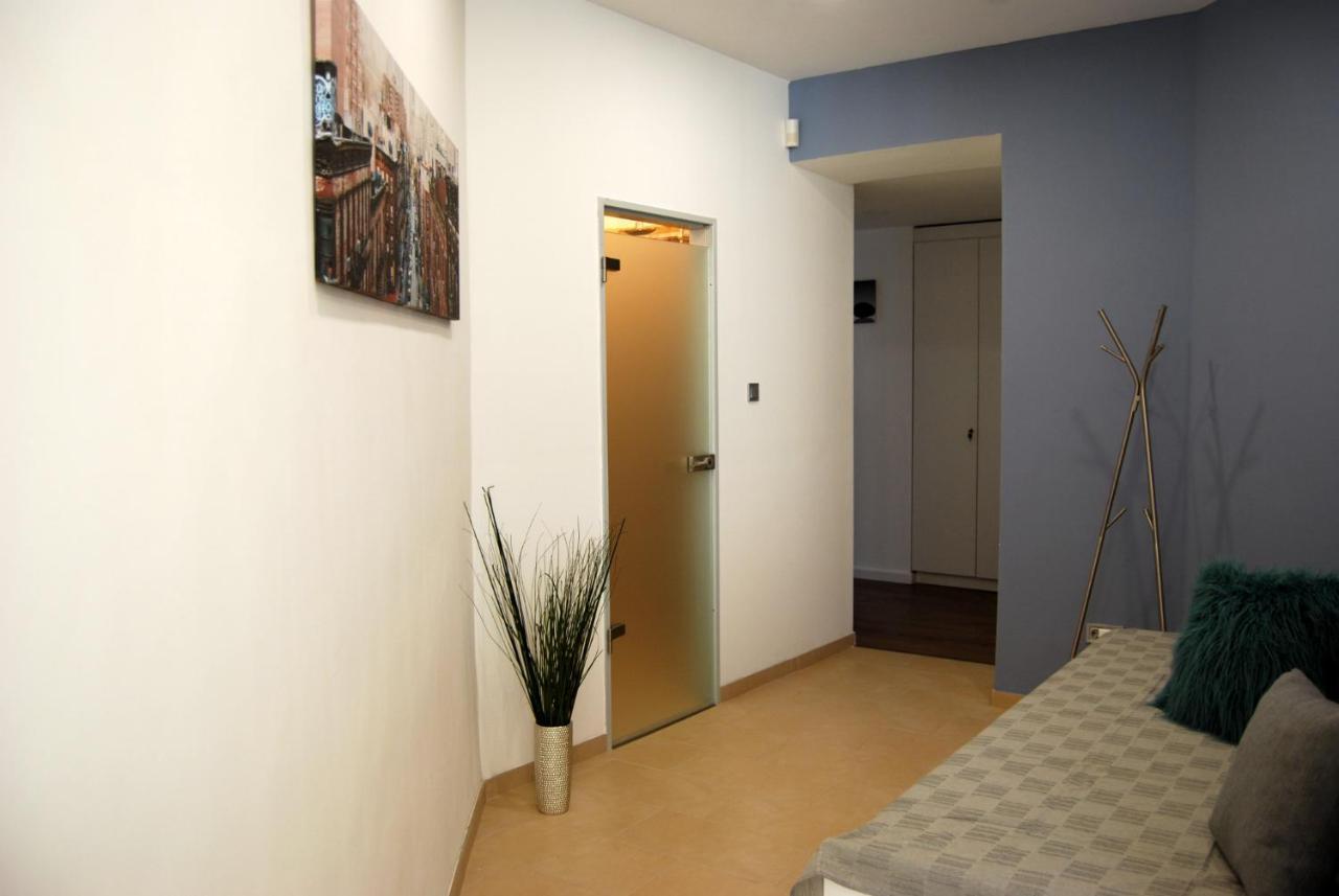 Luxurious Apartment With Balconies In Downtown Bp 부다페스트 외부 사진