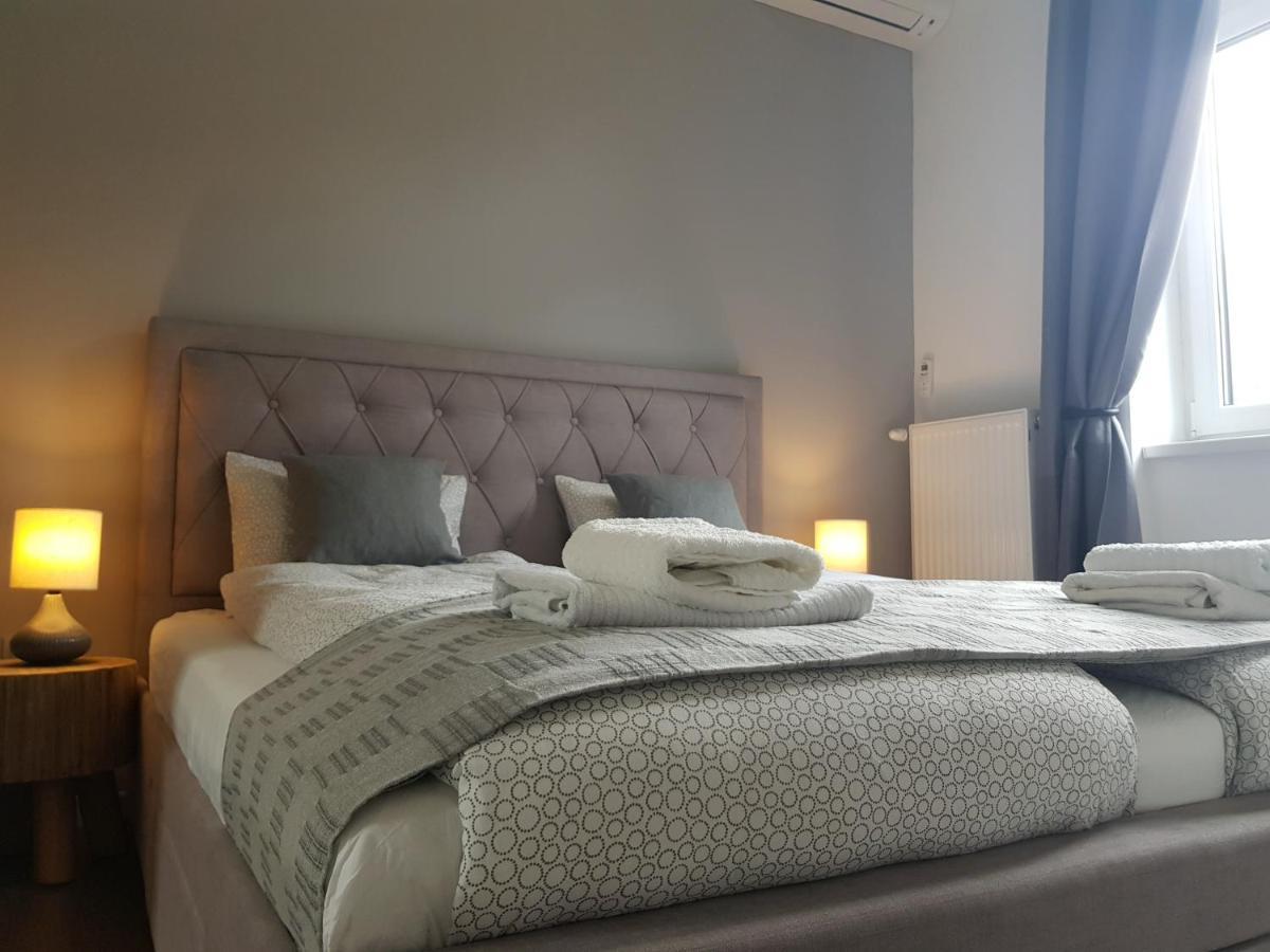 Luxurious Apartment With Balconies In Downtown Bp 부다페스트 외부 사진