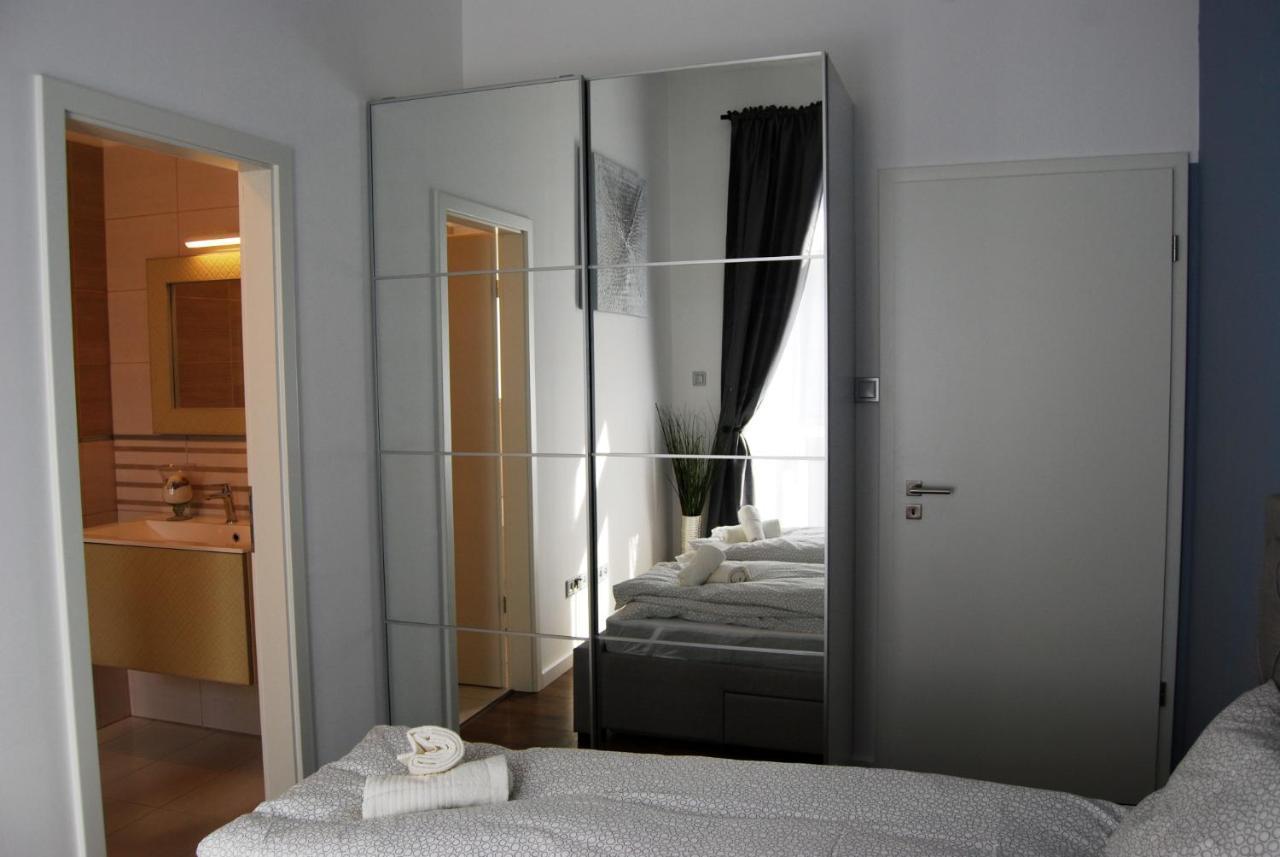 Luxurious Apartment With Balconies In Downtown Bp 부다페스트 외부 사진